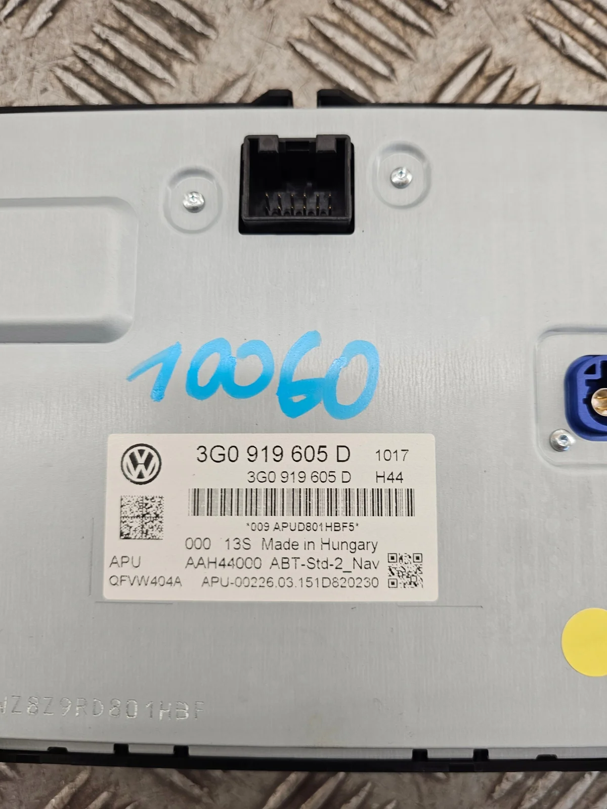 VW Passat B8 Skärm Radio Navigation 3G0919605D image 3