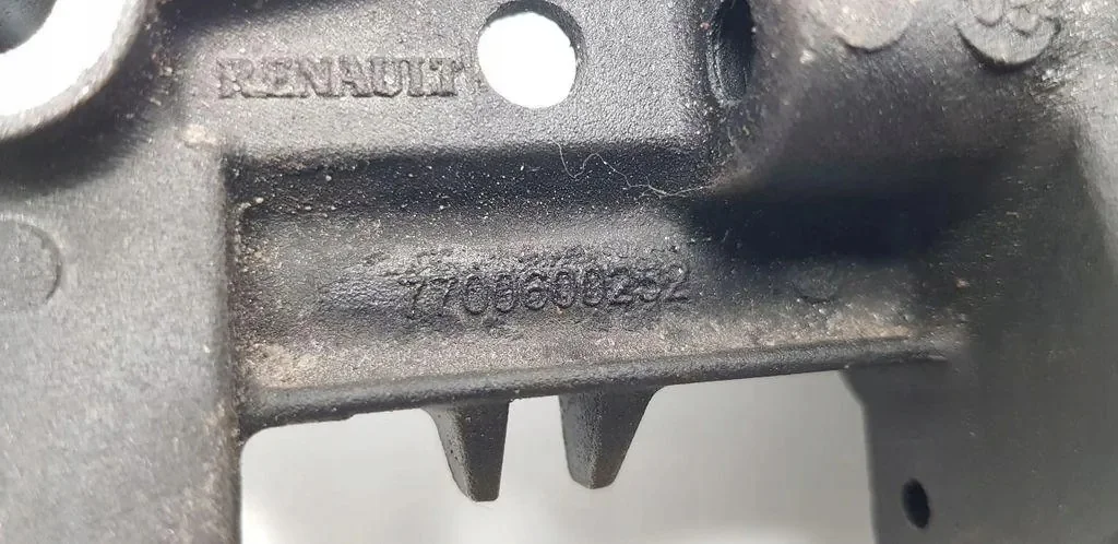 Nissan Primera Oljepump 7700600252 image 3