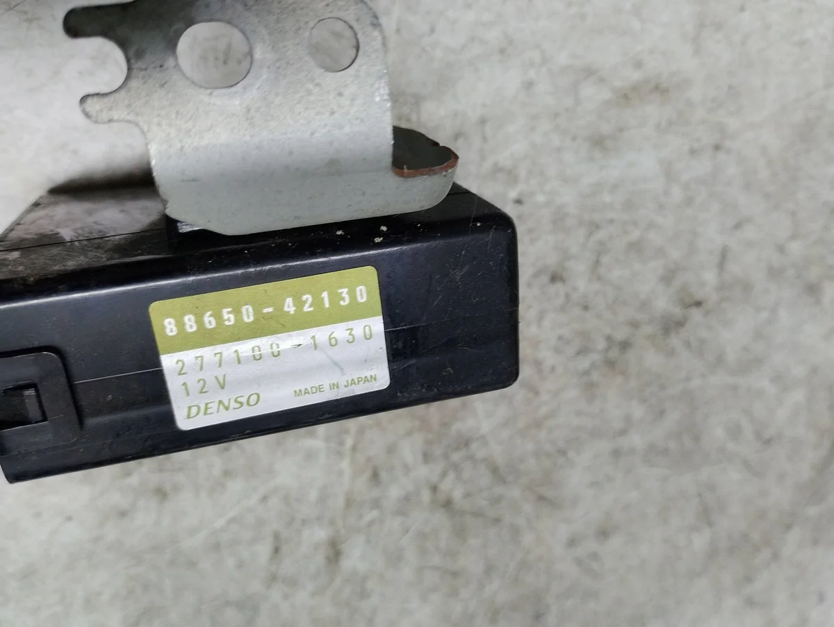 Toyota RAV 4 Modulo Controllo Motore 8865042130 image 4