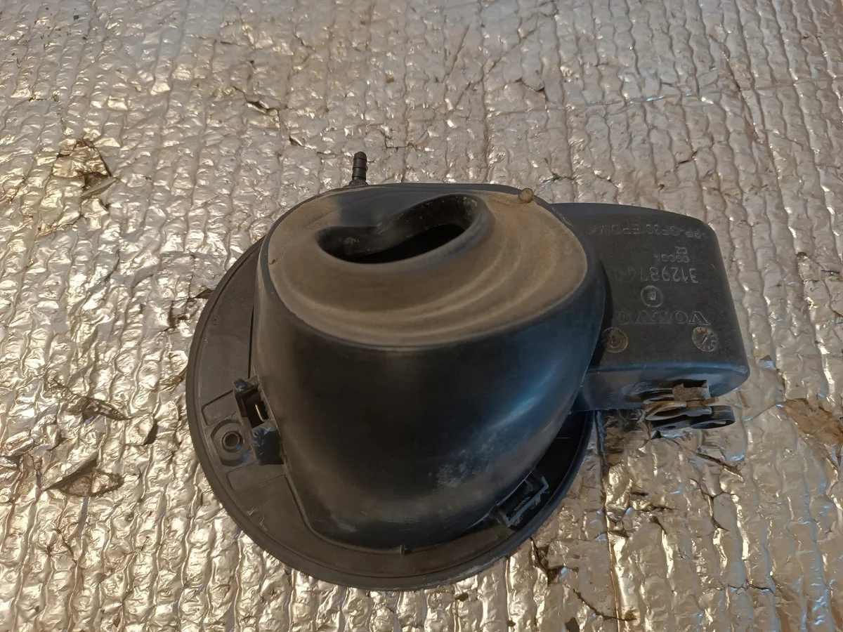Tampa Tanque Combustível Volvo XC60 I 31298740 image 3