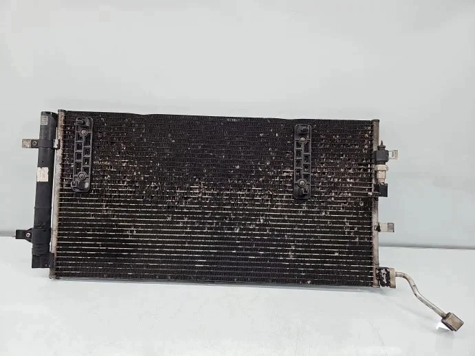 Condensador de ar condicionado Audi Q5 8RB 99000428