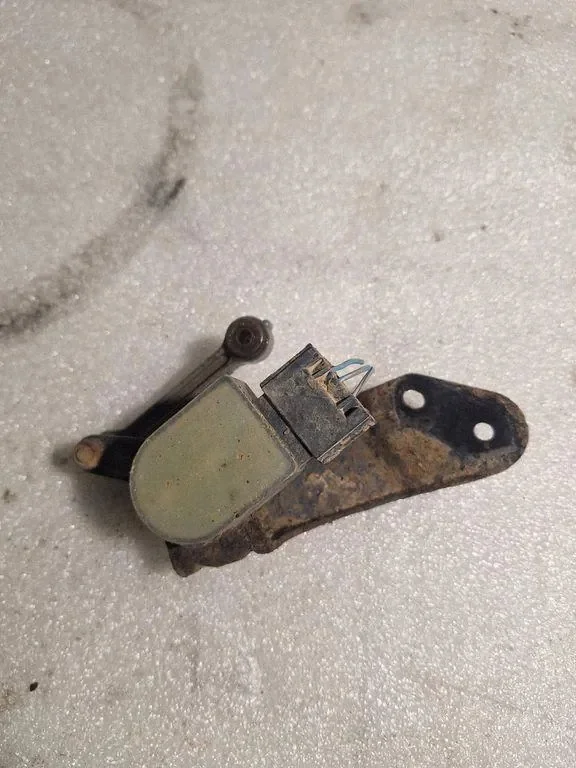 Audi 4E0616571D Sensor image 3