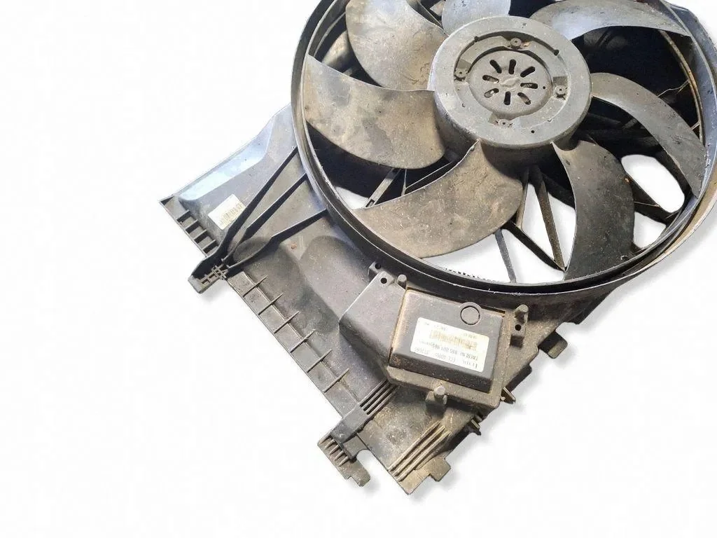 Radiator Fan Mercedes C-Class 2.2 CDI 885002020