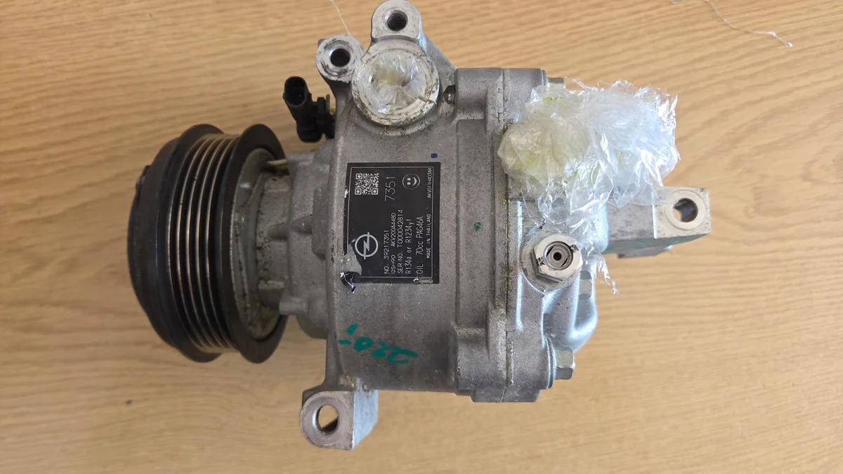Opel ilmastoinnin kompressori 39217351