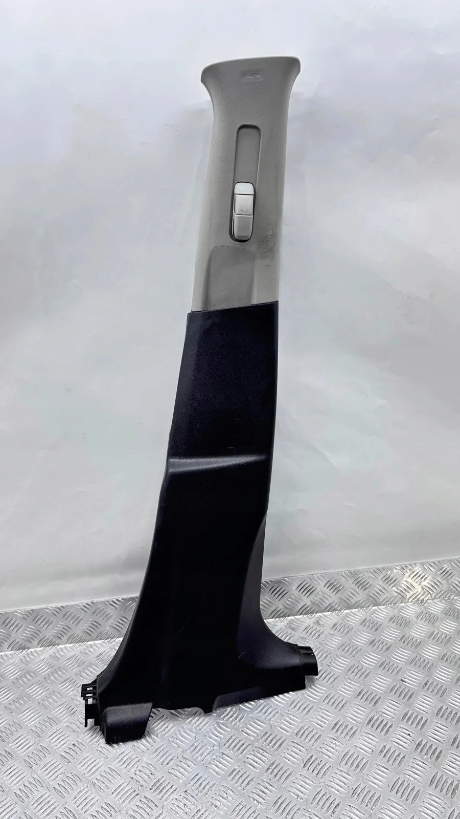 Suzuki Vitara Cubierta Pilar Derecho 76231-54P0