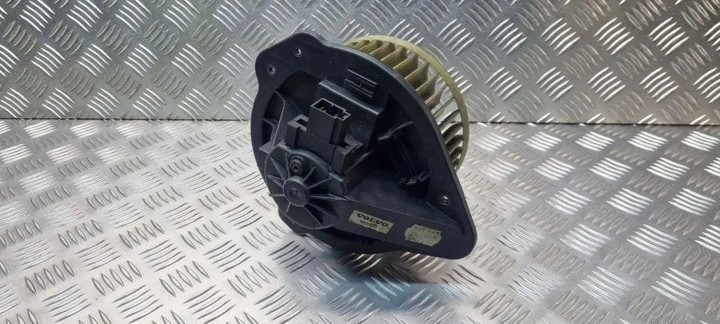 Volvo 850 Heater Core 6820812 image 3