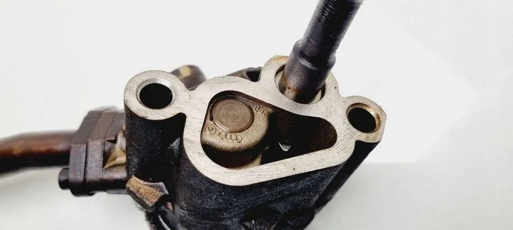 Bomba de Óleo VW Audi Skoda 1.8 058115153A