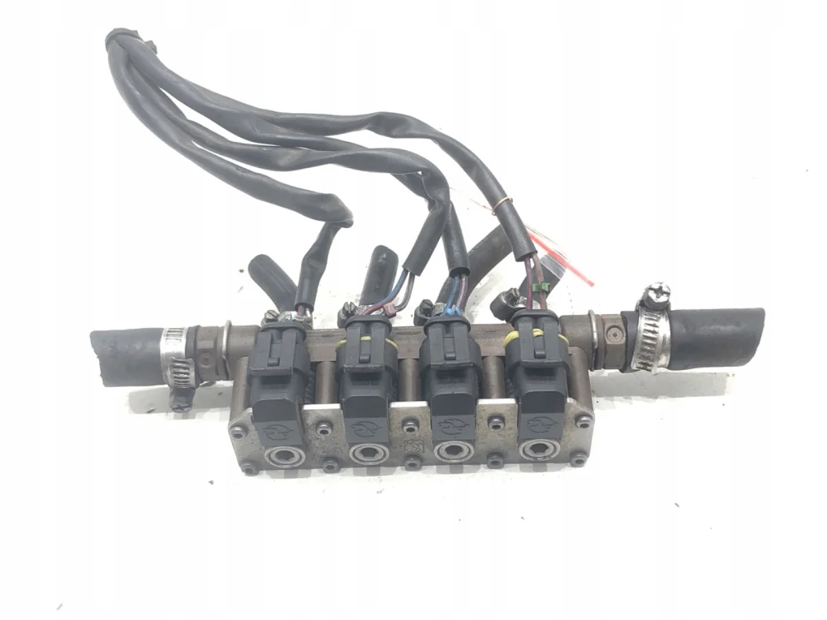 Kaasu suuttimet Porsche 67R-017064