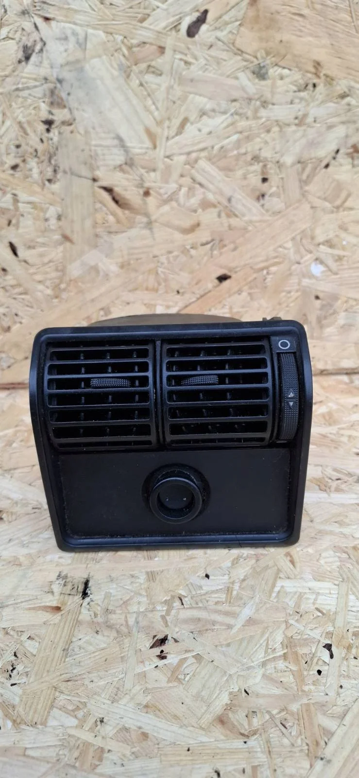 Grille de ventilation Audi A6 C5 4B0863277
