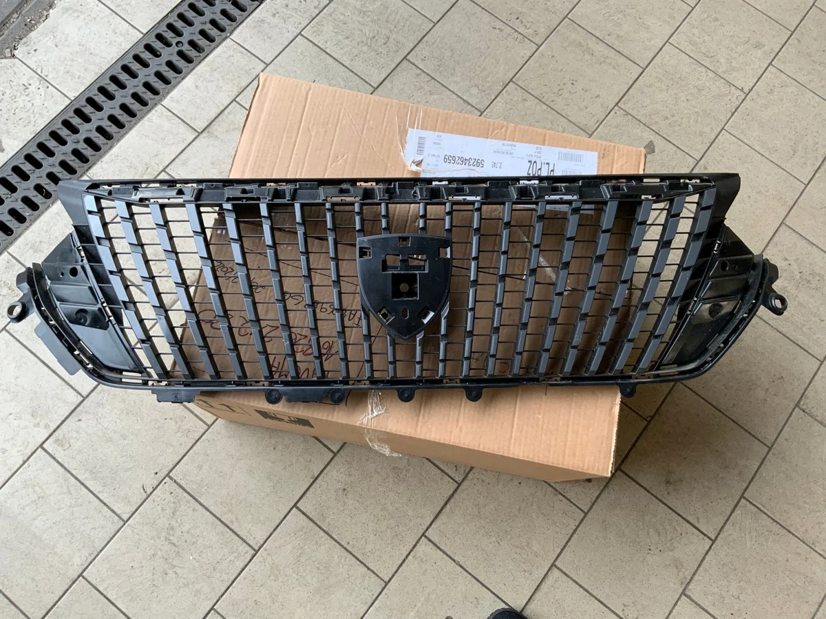 Griglia anteriore Peugeot 2008 II 9852657680