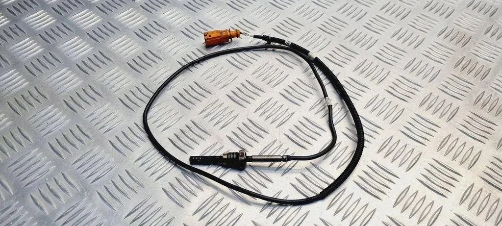 Volkswagen Transporter T5 Exhaust Gas Temperature Sensor 03G906088AR