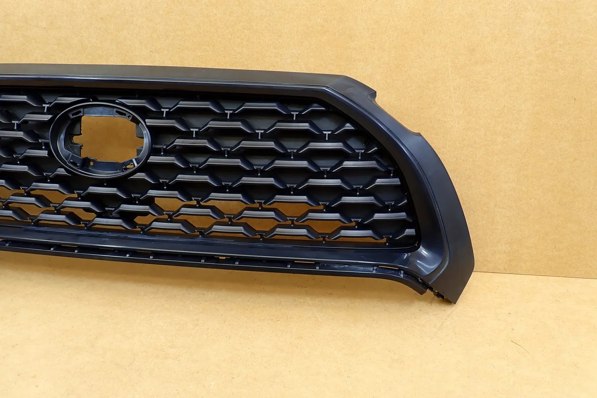 Toyota Corolla Cross Grill 53114-16060 thumbnail 6