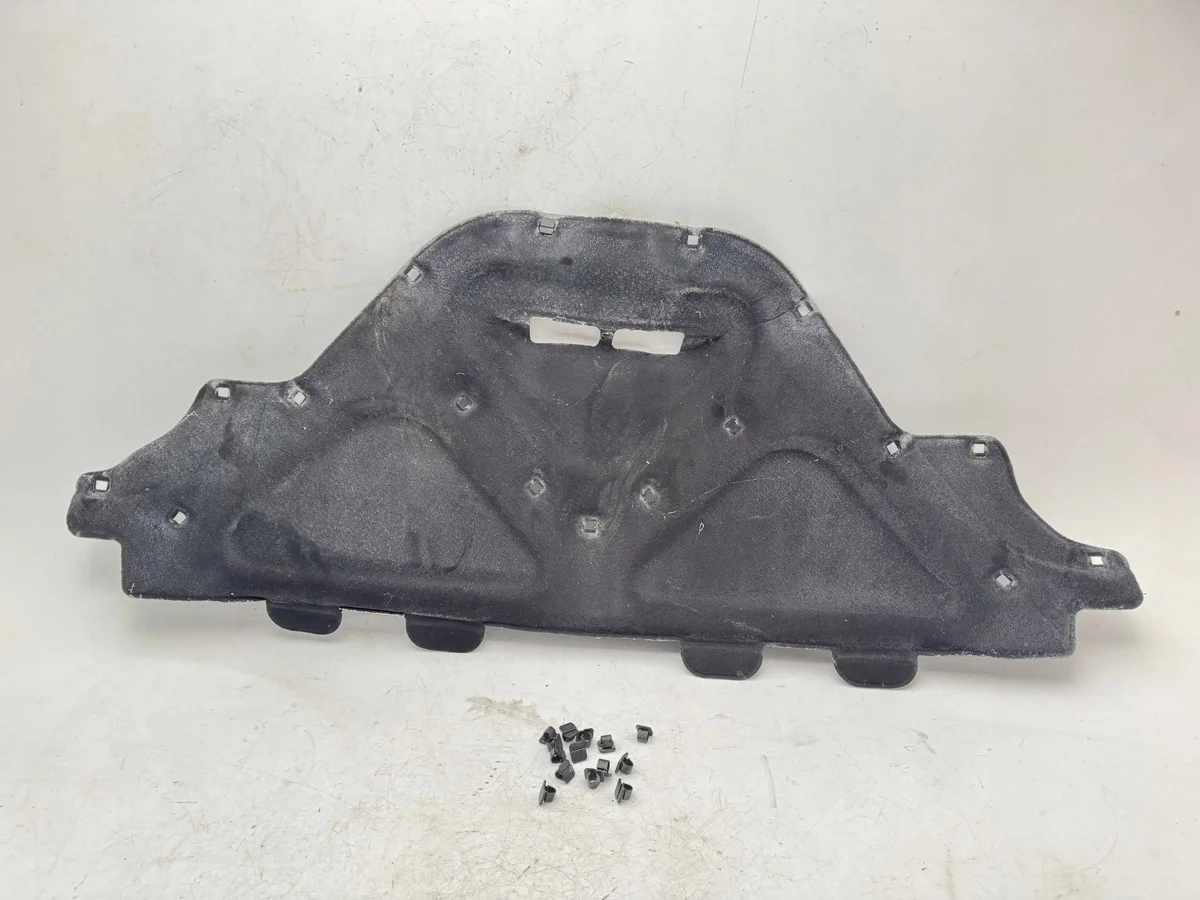Porsche Macan 95B Insonorizzazione cofano 95B863831C