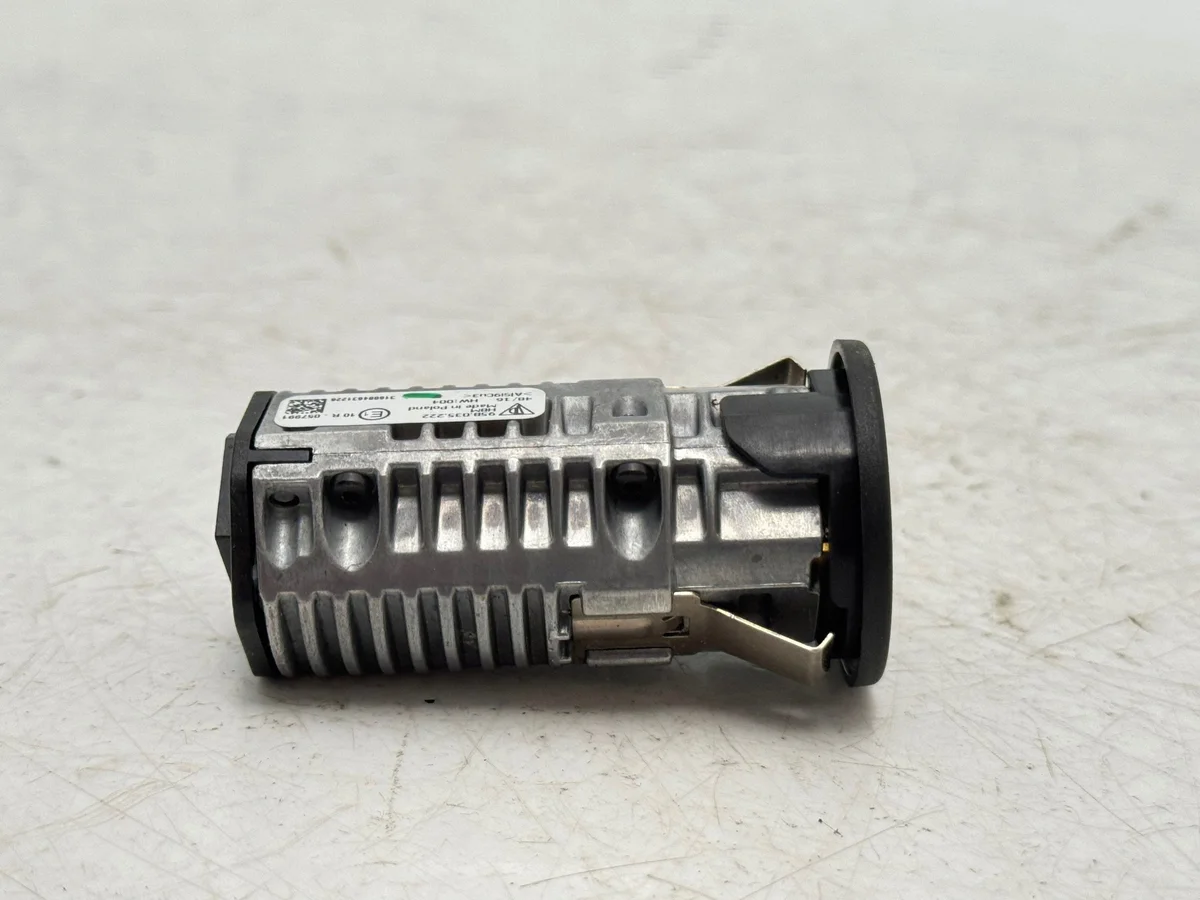 USB-poort Achter Porsche Macan 95B 95B035222 thumbnail 1