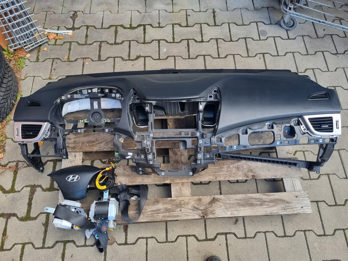 Hyundai i30 II Consola Panel Central I302KONSOL