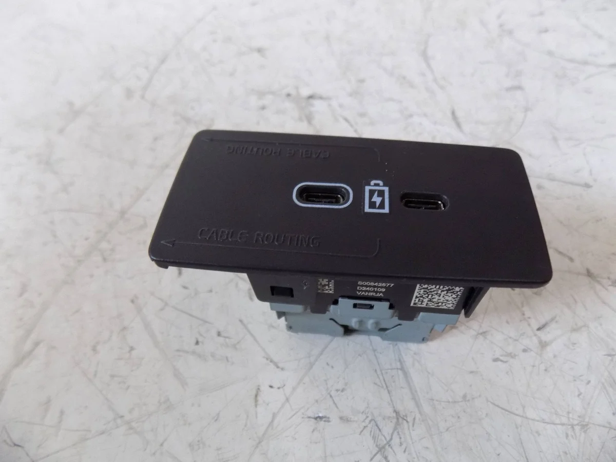 Volvo XC60 II XC40 USB-laddare 32375814