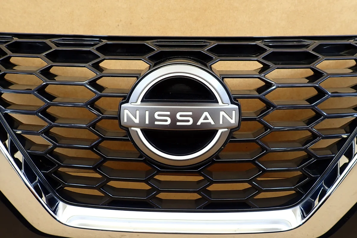 Puskurin ritilä Nissan Juke F16 623106PAOA thumbnail 5