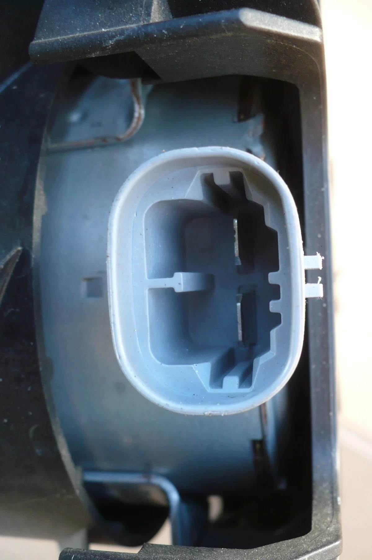 Renault Dacia Lüftergehäuse Kühler 214815896R image 5