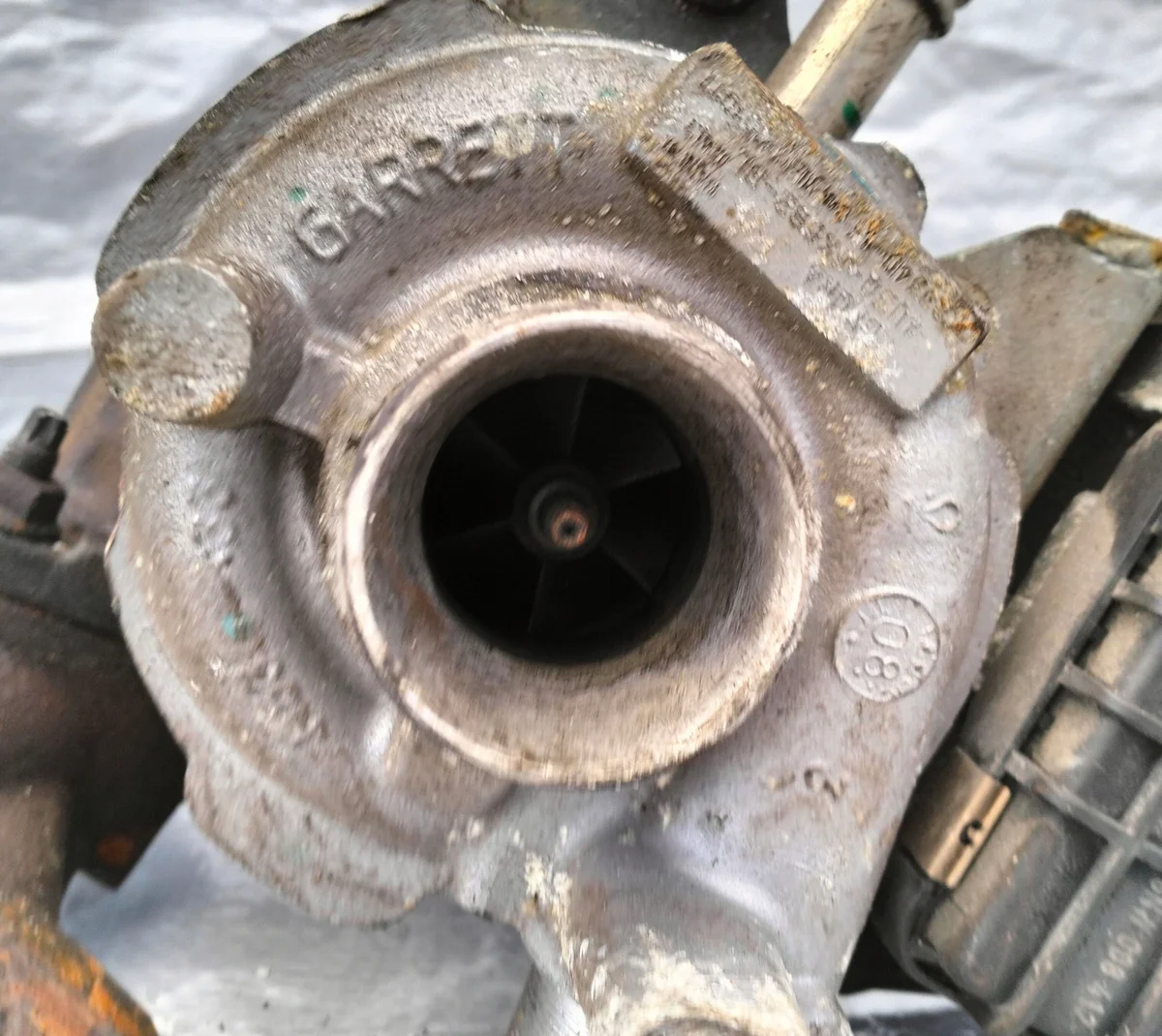 Turbocharger Citroen C5 III Peugeot 407 2.7 HDI 4U3Q-6K682-BL