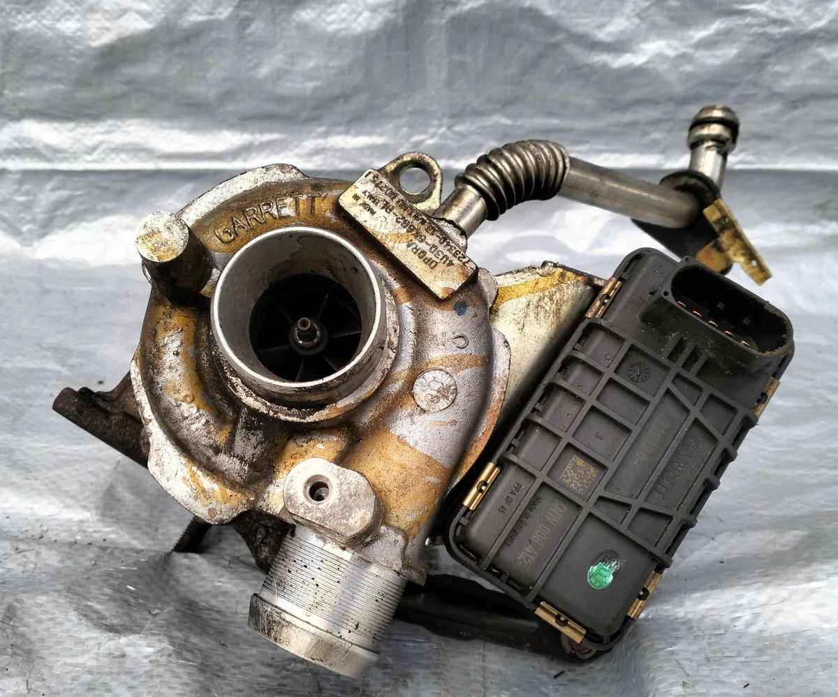 Turbocompressor Citroen C5 III Peugeot 407 2.7 HDI 4U3Q-6K682-BL
