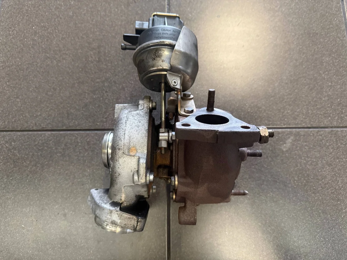 Turbolaturi 03L145702D Audi A4 B8 2.0 TDI