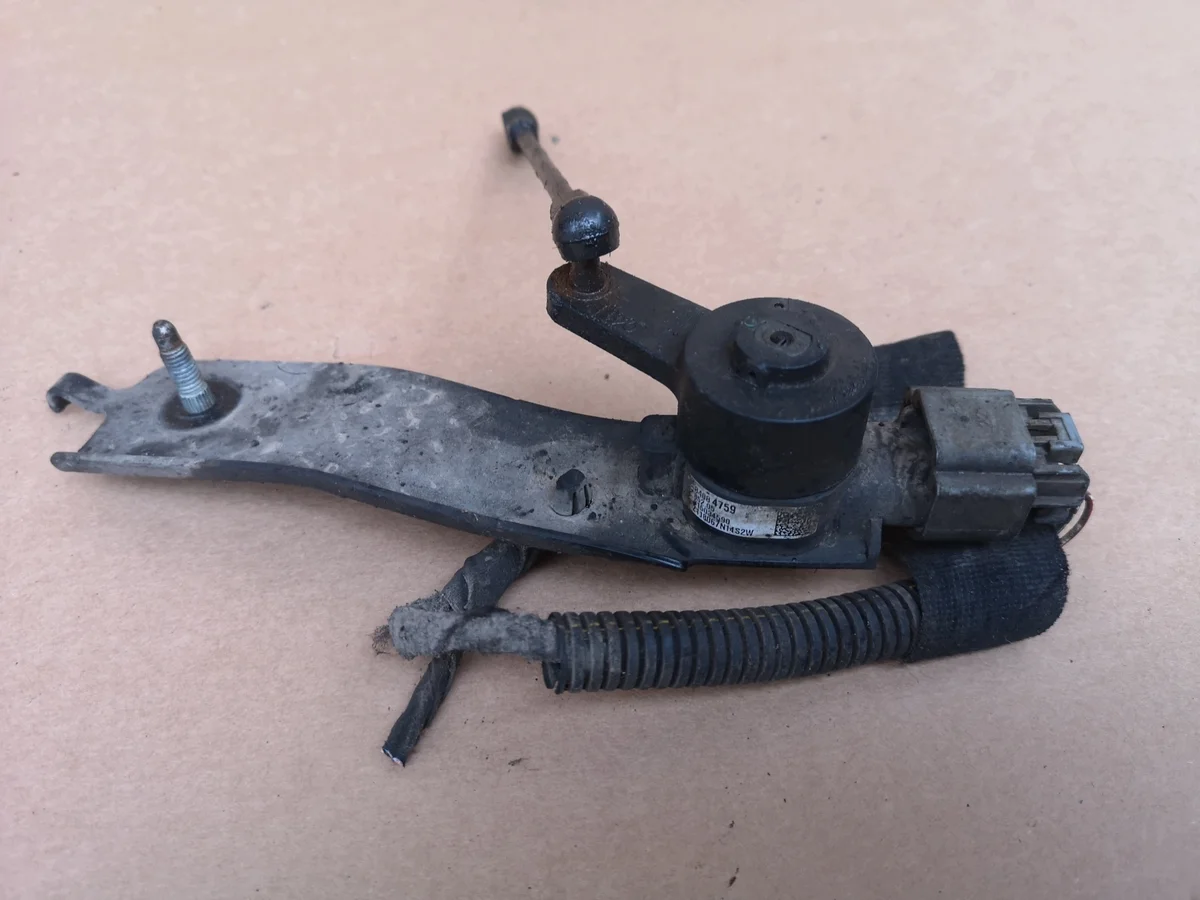 Headlight Level Sensor Opel Insignia B 84084759