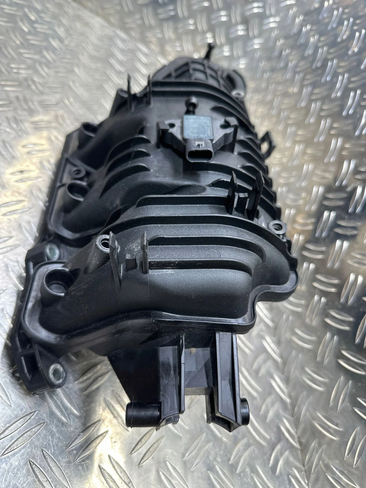 Skoda Kamiq Ansaugkrümmer 05C129709E