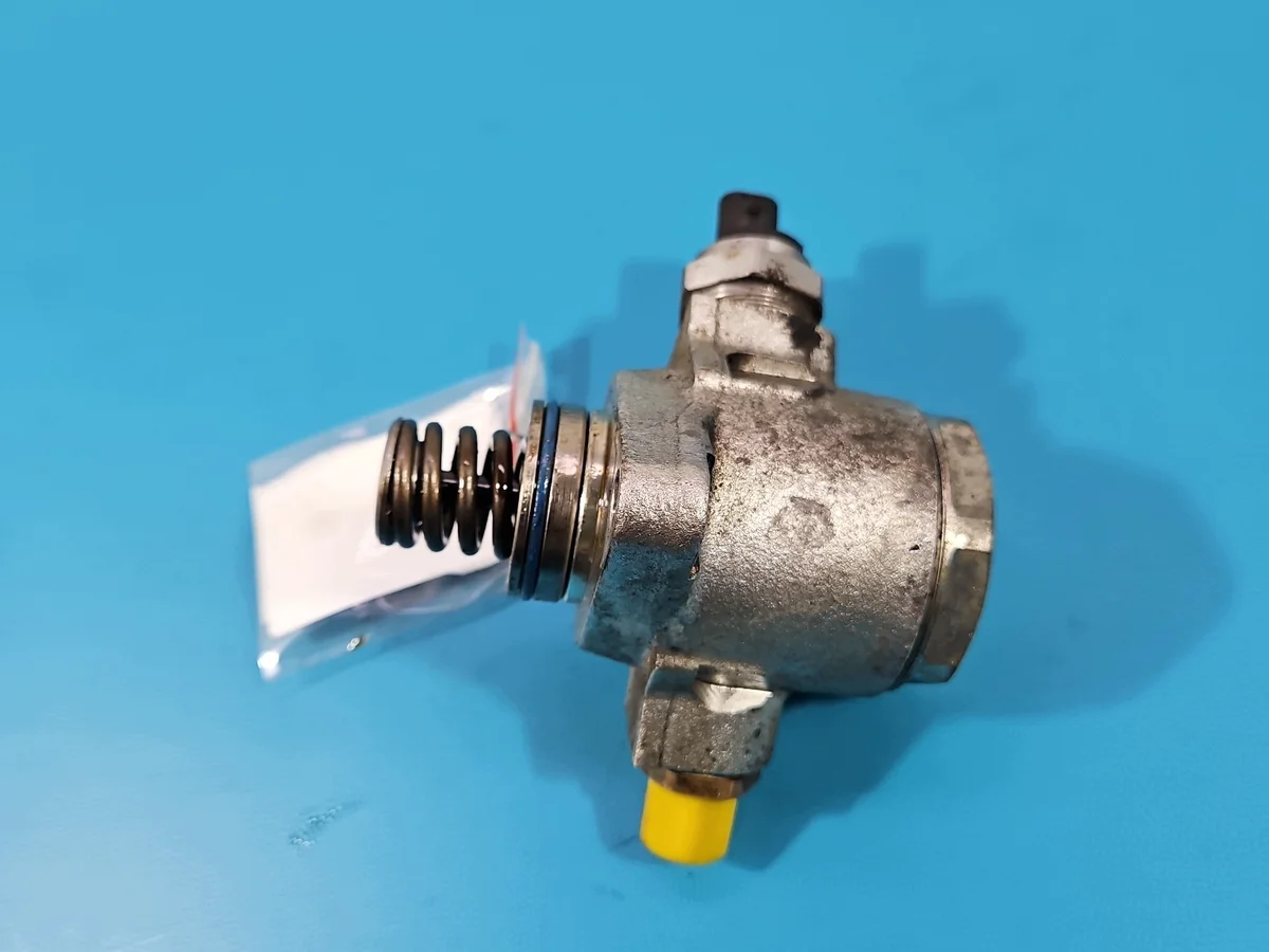 Audi A3 8V 1,4 TFSI Kraftstoffpumpe 04E127026H thumbnail 5