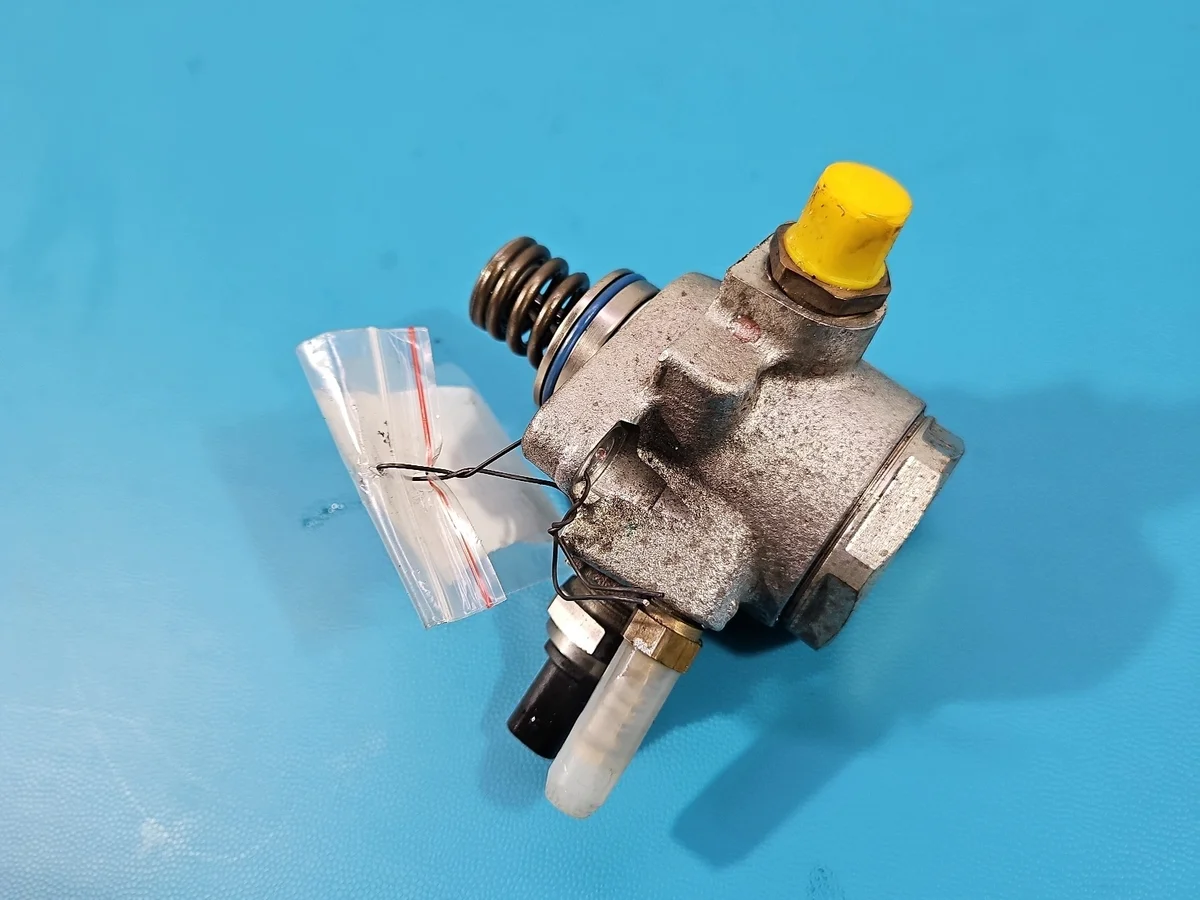 Audi A3 8V 1,4 TFSI Kraftstoffpumpe 04E127026H thumbnail 6