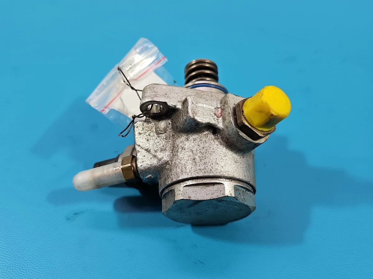 Audi A3 8V 1,4 TFSI Kraftstoffpumpe 04E127026H thumbnail 7