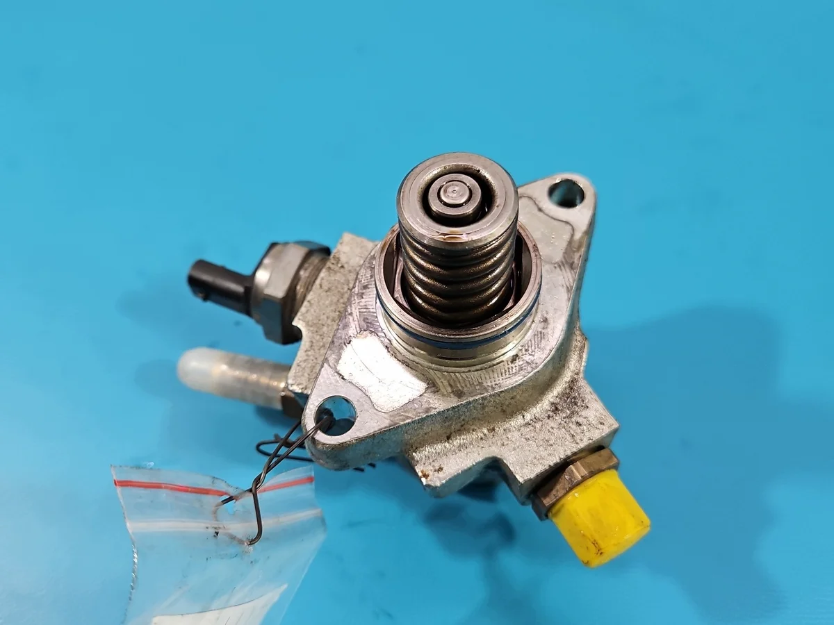 Audi A3 8V 1,4 TFSI Kraftstoffpumpe 04E127026H thumbnail 8