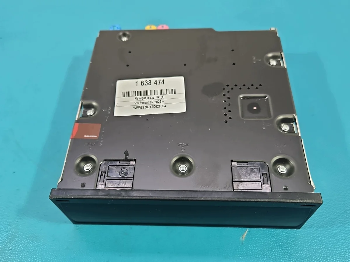 VW Passat B9 Navigation Leser 572035816C image 6