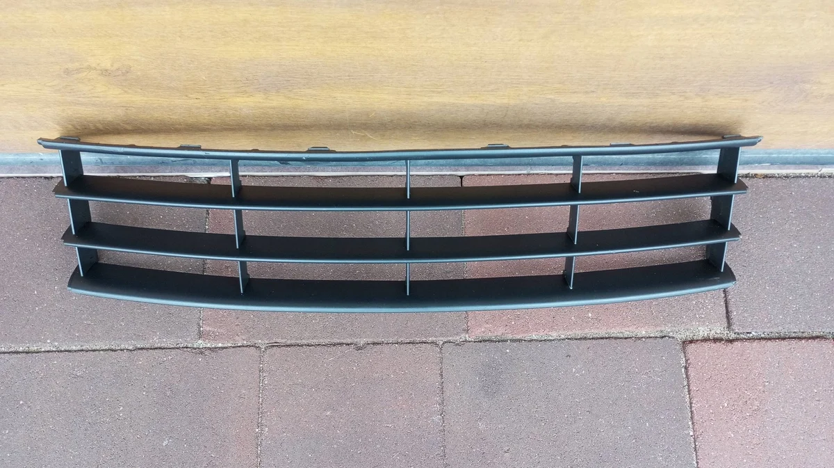 Rejilla Parachoques Delantero Skoda Octavia 1Z0853677C