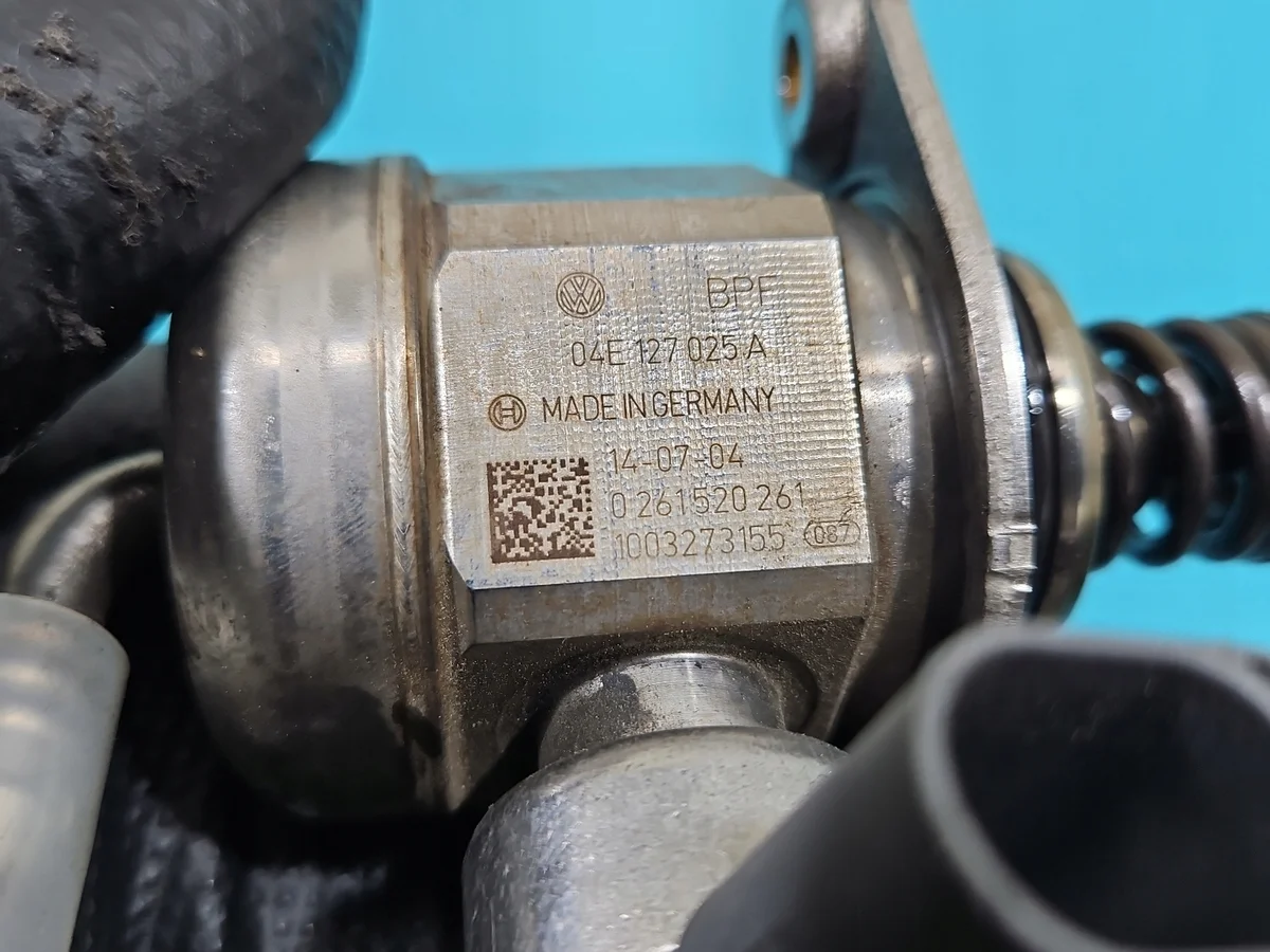 Polttoainepumppu VW Golf VII 1,4 TSI 0261520261 image 8