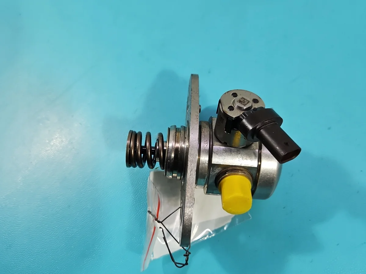 BMW G20 2,0 T Kraftstoffpumpe 8631642 thumbnail 3