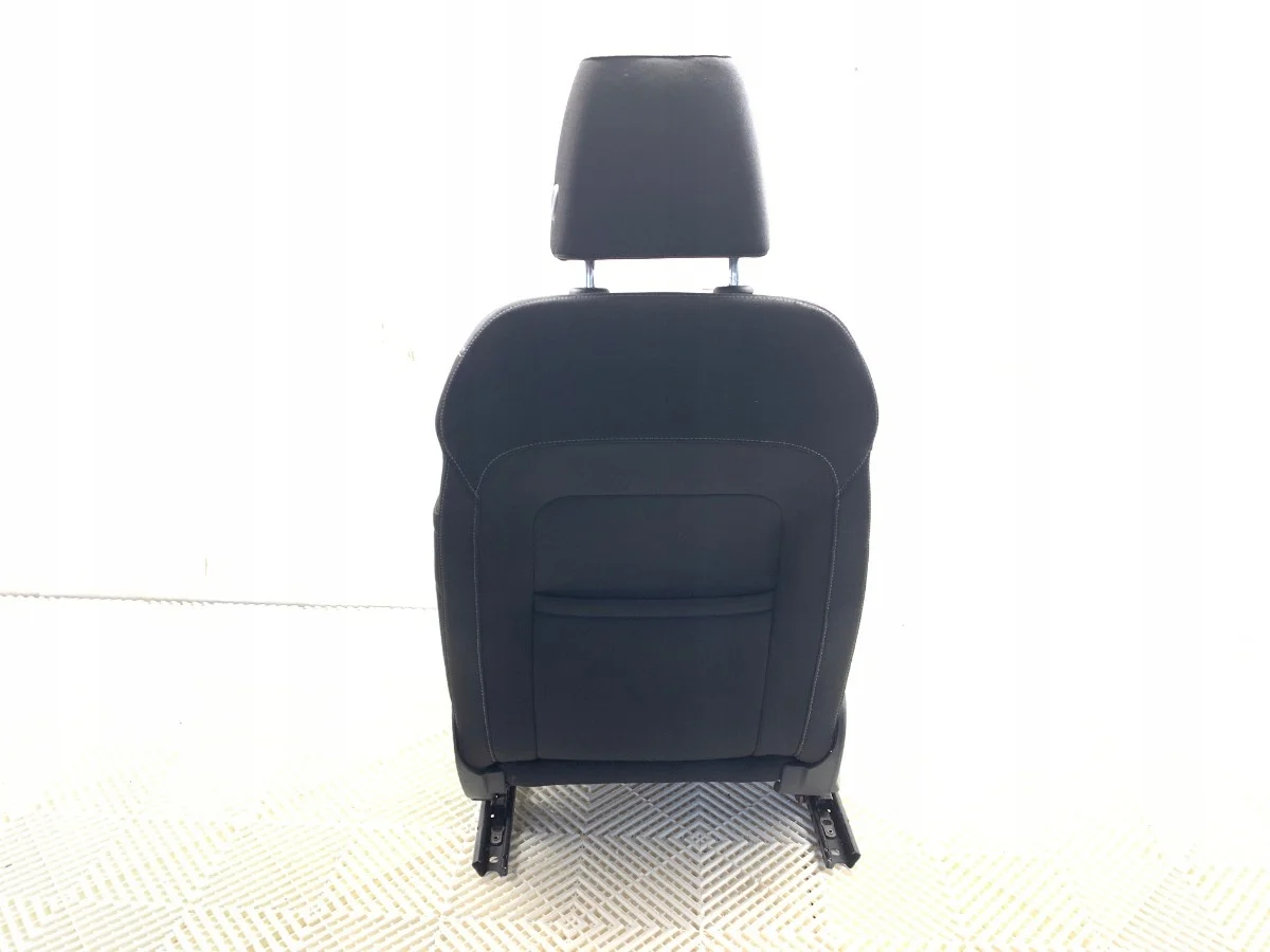 Sitz Rechts Vorne Skoda Superb III image 3