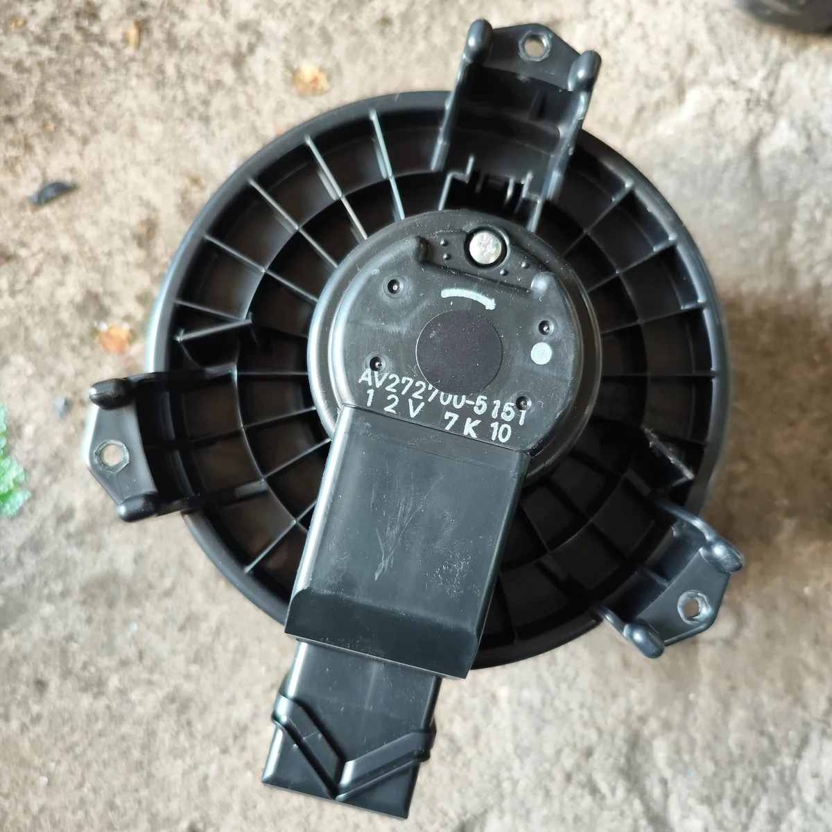 Toyota Auris I Ventilateur de chauffage 272700-5151 image 3