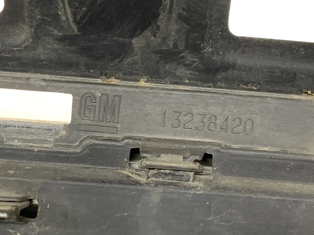 Opel Insignia A Kühlergrill 13238420 image 4