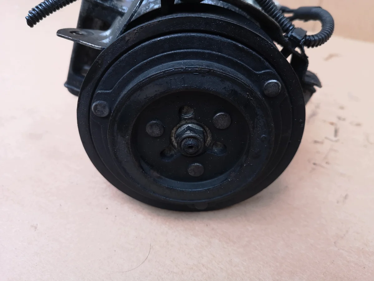 Ilmastoinnin kompressori Opel Insignia B 39034464 image 5