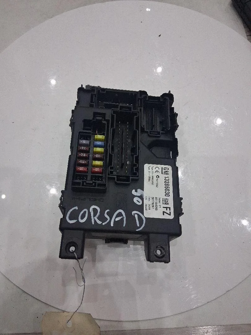 Zekeringkast Opel Corsa D 13286030