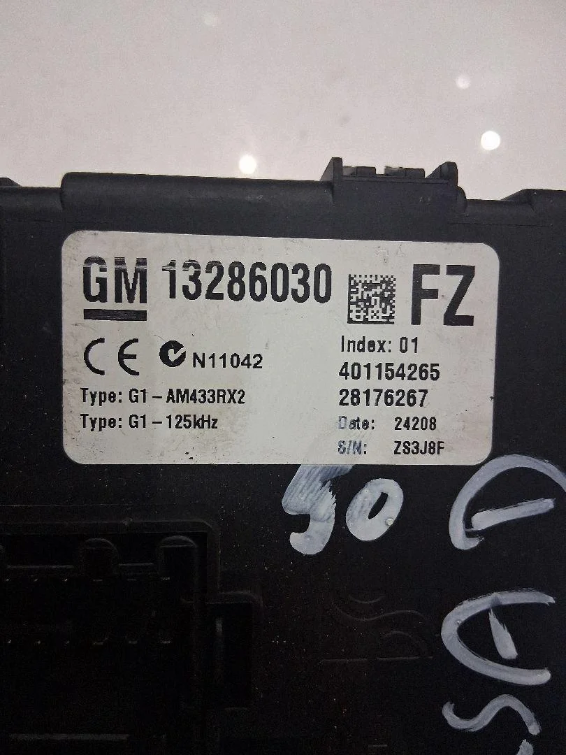 Zekeringkast Opel Corsa D 13286030 image 3