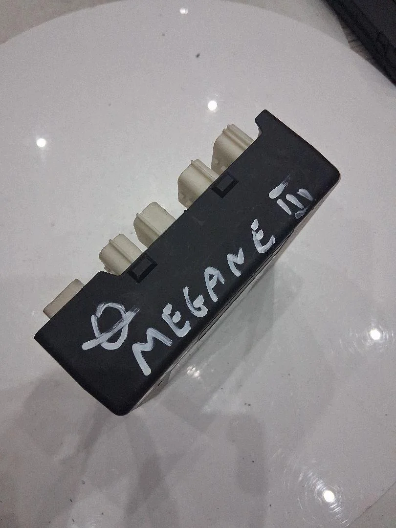 Module USM BD95 Renault Megane III 284B68372R image 4