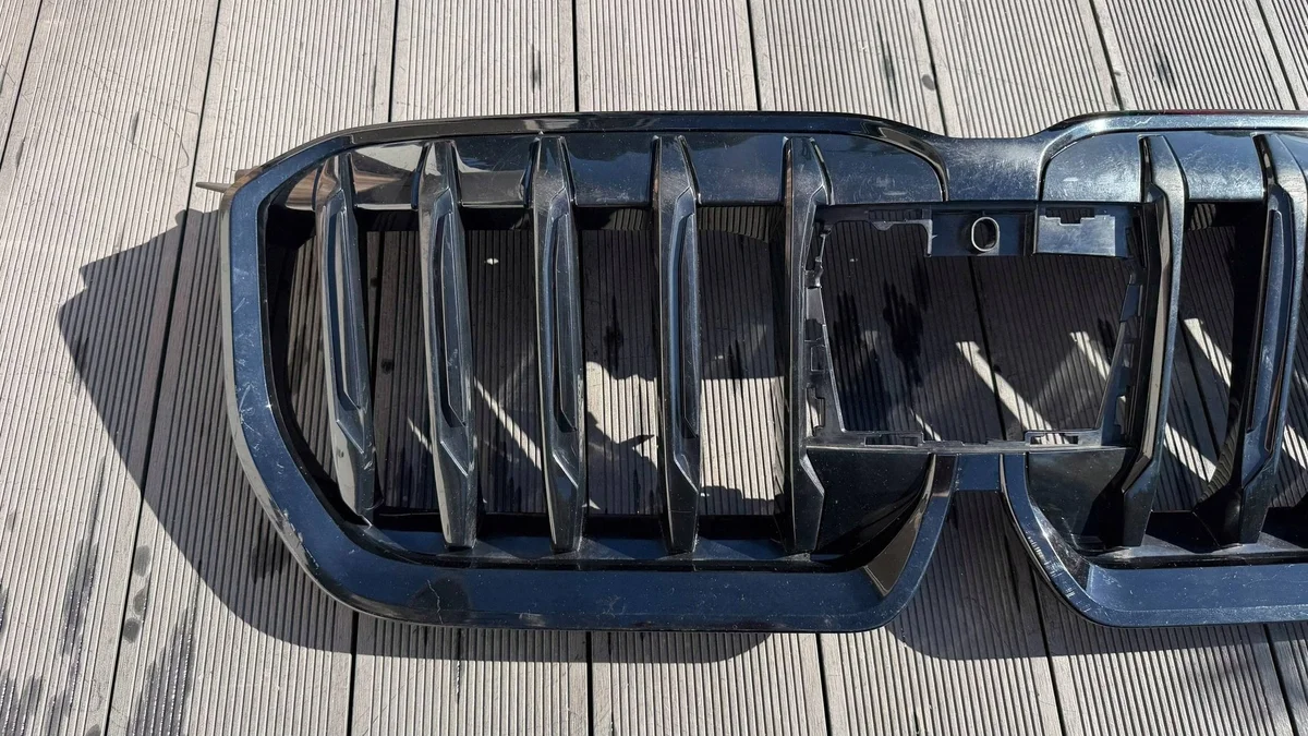 Grill BMW X1 U11 18517811 thumbnail 5