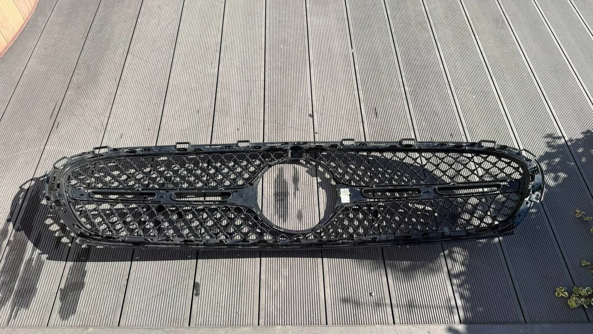Grelha Frontal Mercedes-Benz GLC C254 A2548881800 image 4