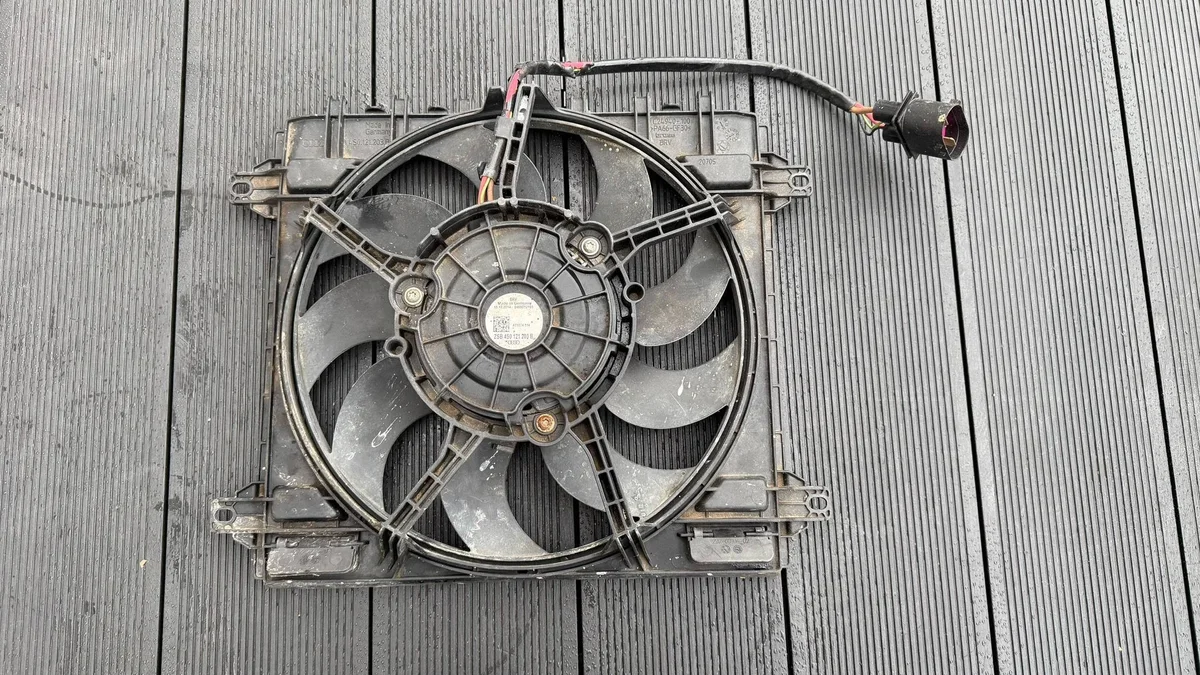 Ventilatore radiatore Audi R8 4S0121203B