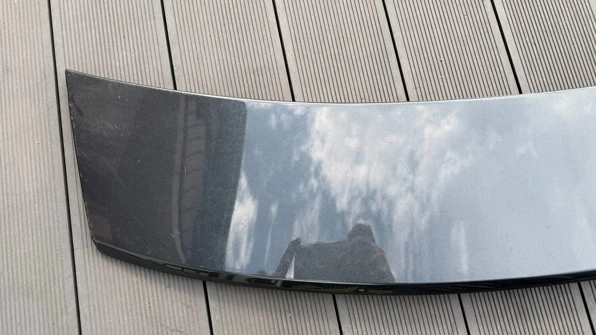 Porsche Taycan 9J1 Spoiler 9J1827933 image 4
