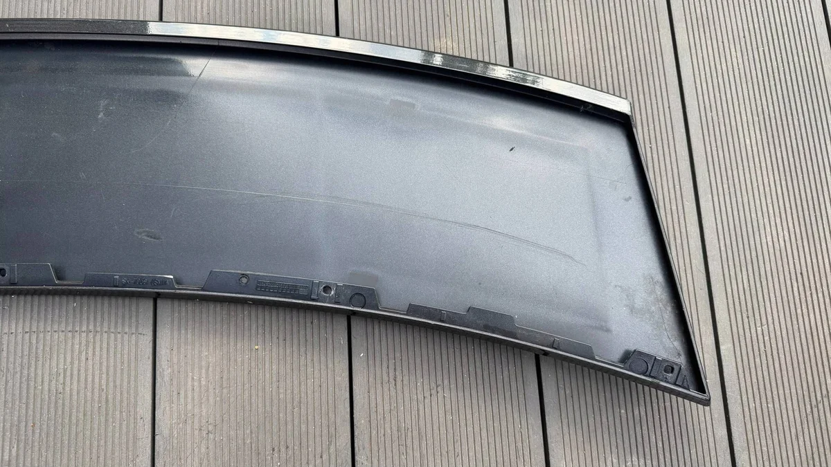 Porsche Taycan 9J1 Spoiler 9J1827933 image 5