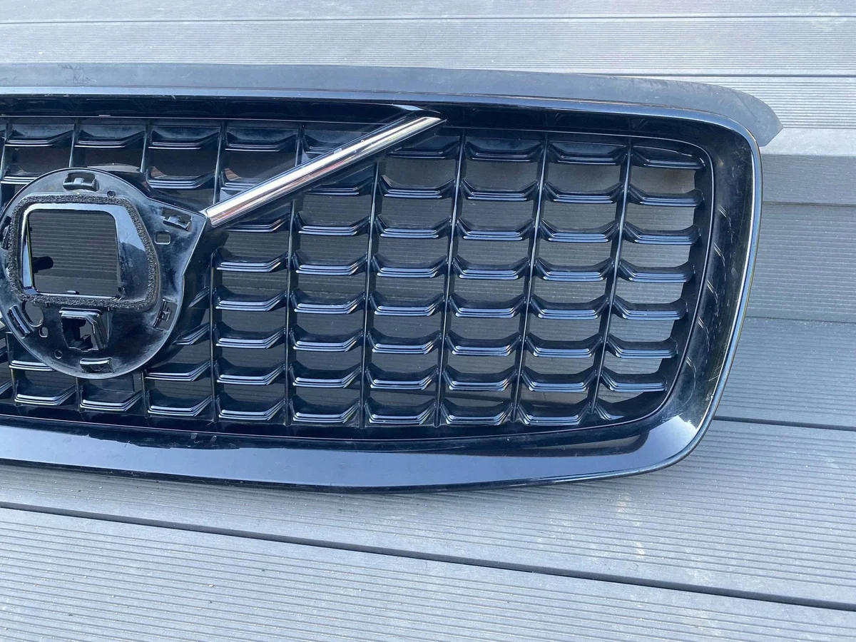 Grille de radiateur Volvo XC90 32365199
