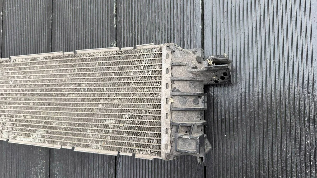 Ladeluftkühler Audi A6 C7 4G0145804D image 3