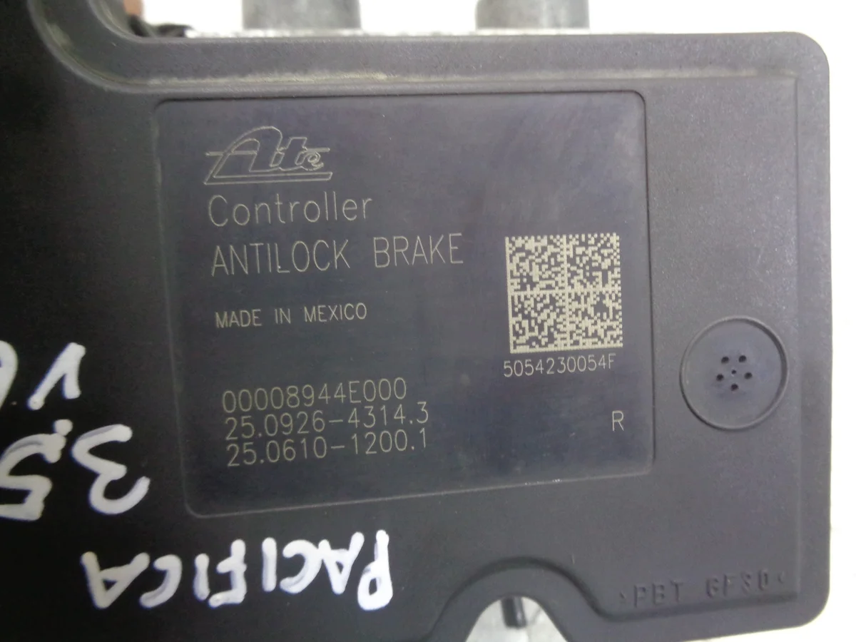 Unidade de Comando Bomba ABS Chrysler Pacifica 00008944E000